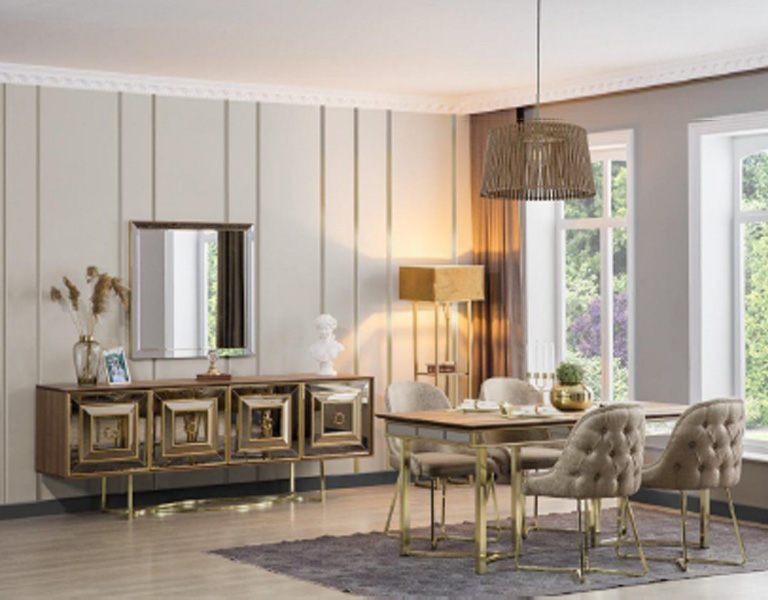 GRANDE DINING ROOM